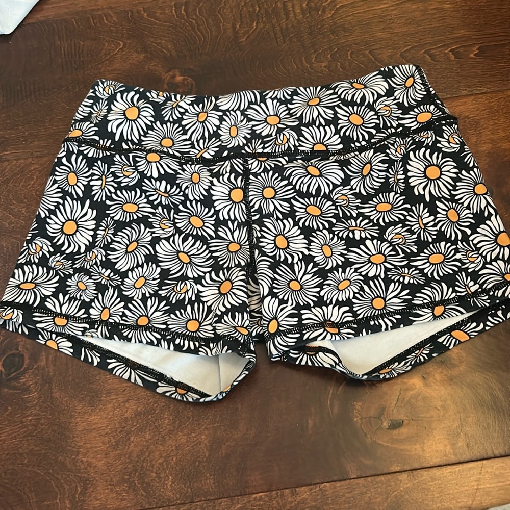 Born primitive limited edition shorts